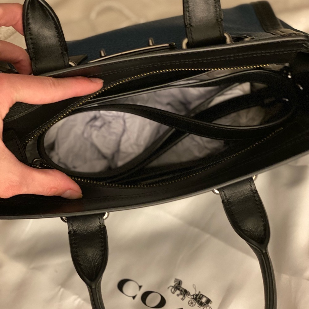 Rare Coach Swagger color block black leather & dark blue suede sides, crossbody - Picture 10 of 13